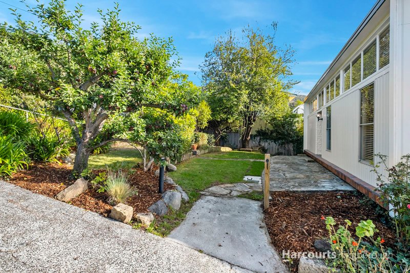 Photo - 6 Illawong Crescent, Taroona TAS 7053 - Image 2