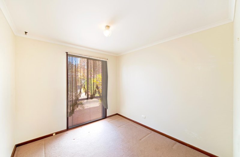 Photo - 6 Inglis Place, Latham ACT 2615 - Image 10