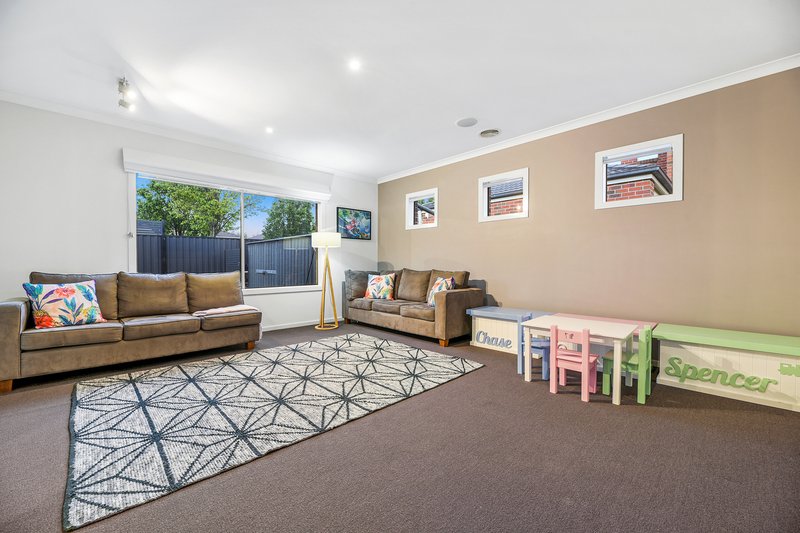 Photo - 6 Inkerman Street, Berwick VIC 3806 - Image 11