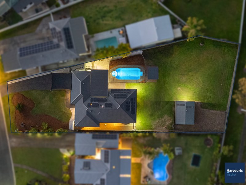Photo - 6 Iowa Court, Oxenford QLD 4210 - Image 4