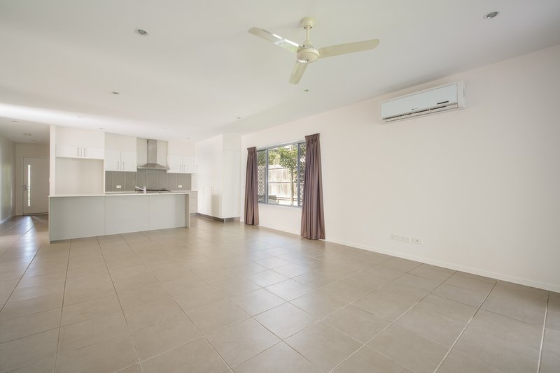 Photo - 6 Iris Road, Kirkwood QLD 4680 - Image 9