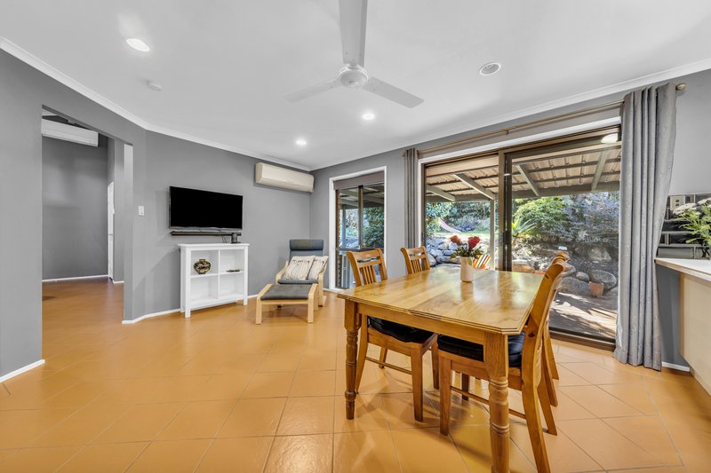 Photo - 6 Ironwood Court, Arana Hills QLD 4054 - Image 7