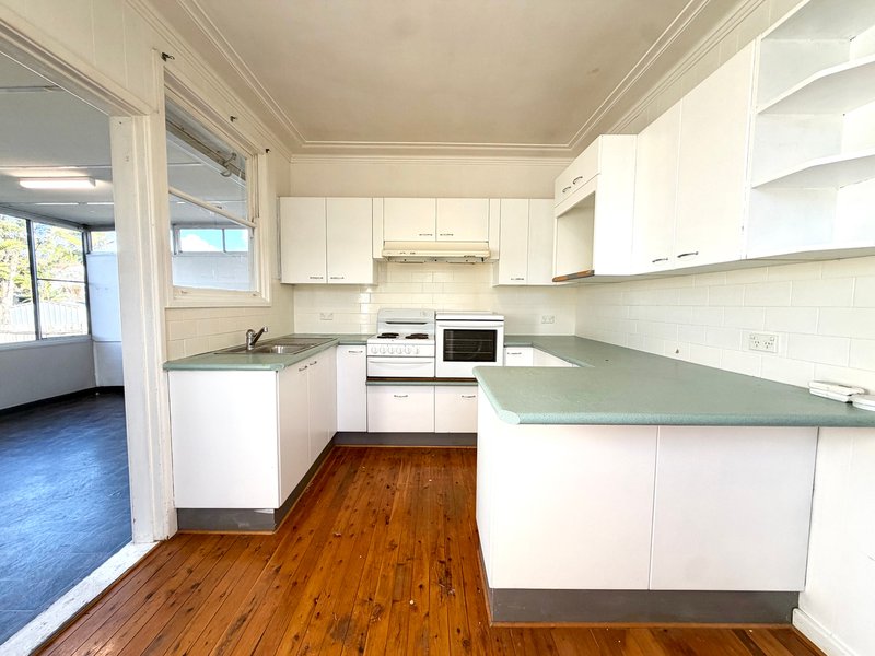 Photo - 6 Irving Street, Beresfield NSW 2322 - Image 4