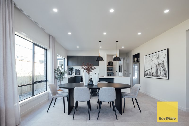 Photo - 6 Isola Mews, Tarneit VIC 3029 - Image 6