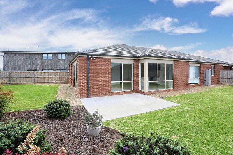 Photo - 6 Ivy Court, Werribee VIC 3030 - Image 7