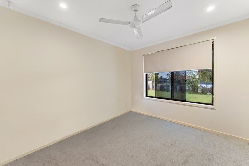 Photo - 6 Ixora Court, Regents Park QLD 4118 - Image 11