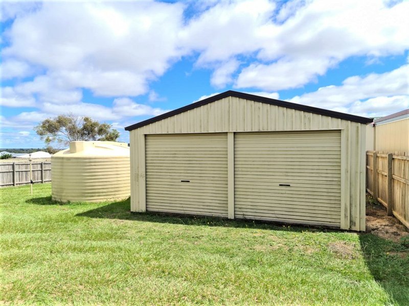 Photo - 6 Jacaranda Avenue, Kingaroy QLD 4610 - Image 11