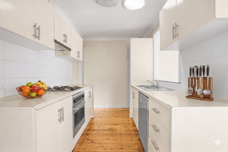 Photo - 6 Jackaranda Road, North St Marys NSW 2760 - Image 2