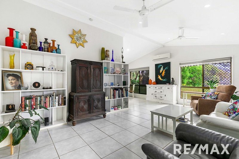 Photo - 6 Jacklin Close, Point Vernon QLD 4655 - Image 8