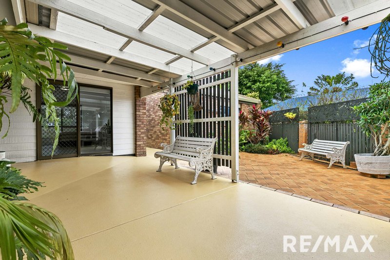 Photo - 6 Jacklin Close, Point Vernon QLD 4655 - Image 18