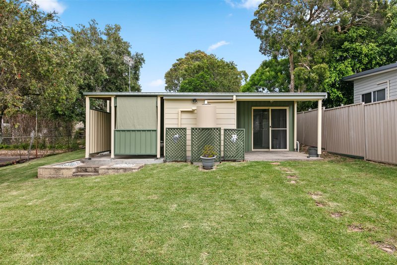 Photo - 6 Jacqueline Avenue, Gorokan NSW 2263 - Image 8