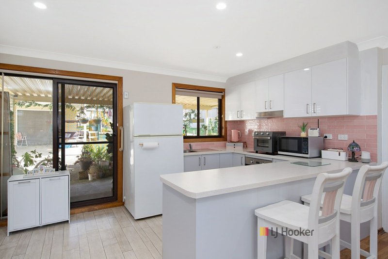 Photo - 6 Jacqueline Avenue, Gorokan NSW 2263 - Image 7