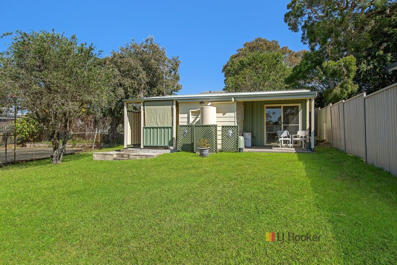 Photo - 6 Jacqueline Avenue, Gorokan NSW 2263 - Image 11