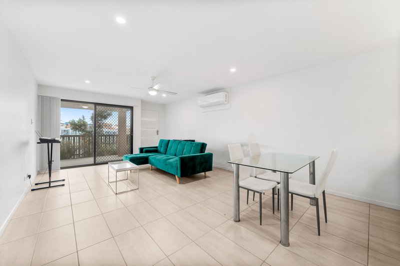 Photo - 6 Jaguar Lane, Ripley QLD 4306 - Image 7