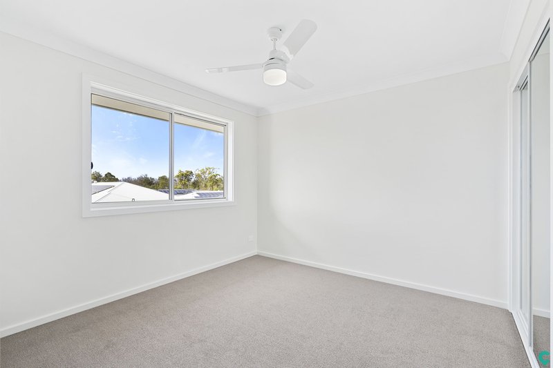 Photo - 6 Jameka Street, Logan Reserve QLD 4133 - Image 6