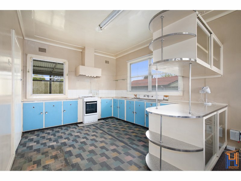 Photo - 6 James Avenue, Armidale NSW 2350 - Image 2