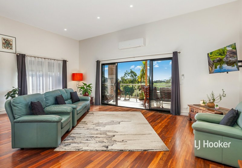 Photo - 6 James Close, Kilmore VIC 3764 - Image 11