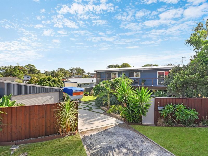 6 Jasmine Close, Canton Beach NSW 2263