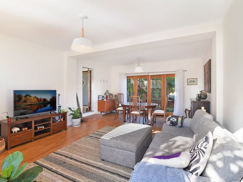 Photo - 6 Jasmine Close, Canton Beach NSW 2263 - Image 3