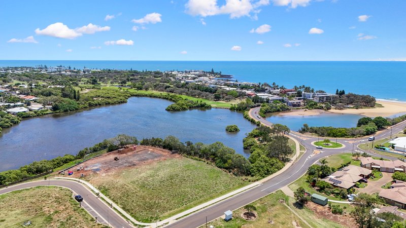 Photo - 6 Jean Place, Bargara QLD 4670 - Image 5