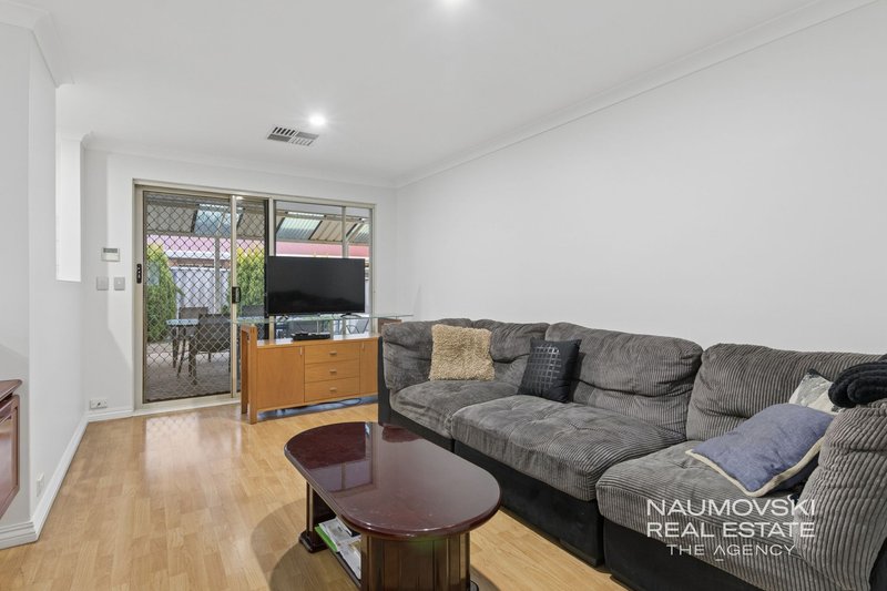 Photo - 6 Jefferson Drive, Marangaroo WA 6064 - Image 12