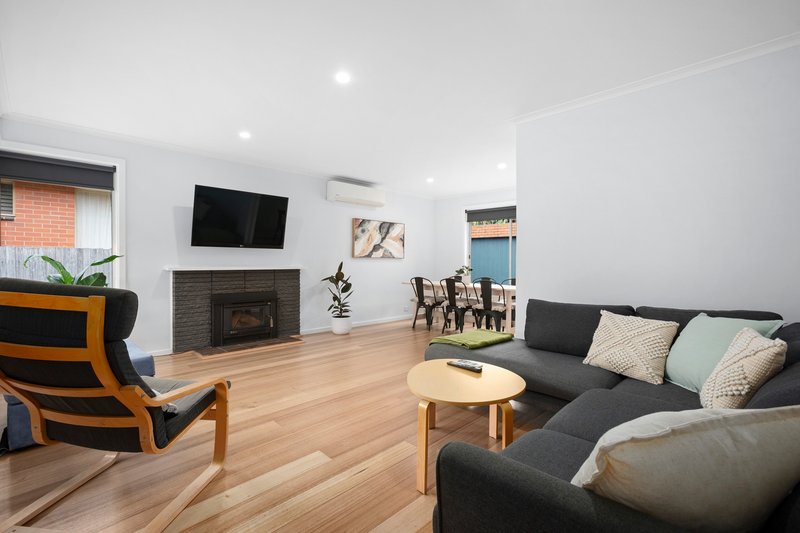 Photo - 6 Jells Road, Cheltenham VIC 3192 - Image 2