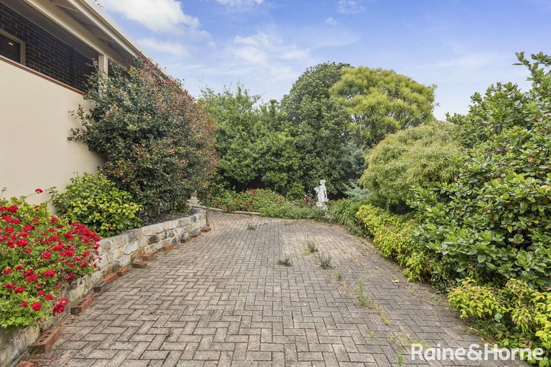 Photo - 6 Jennifer Avenue, Bellevue Heights SA 5050 - Image 25