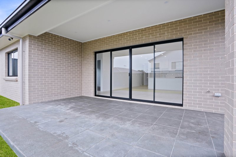 Photo - 6 Jerome Street, Leppington NSW 2179 - Image 11