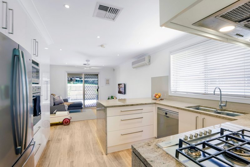 Photo - 6 Jessup Place, Glenmore Park NSW 2745 - Image 5