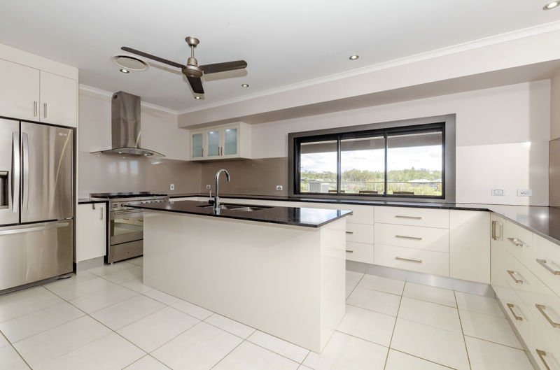 Photo - 6 Jillaroo Close, Benaraby QLD 4680 - Image 11