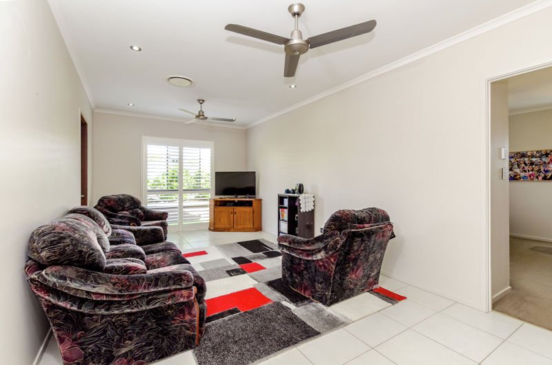 Photo - 6 Jillaroo Close, Benaraby QLD 4680 - Image 14