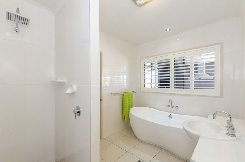 Photo - 6 Jillaroo Close, Benaraby QLD 4680 - Image 15