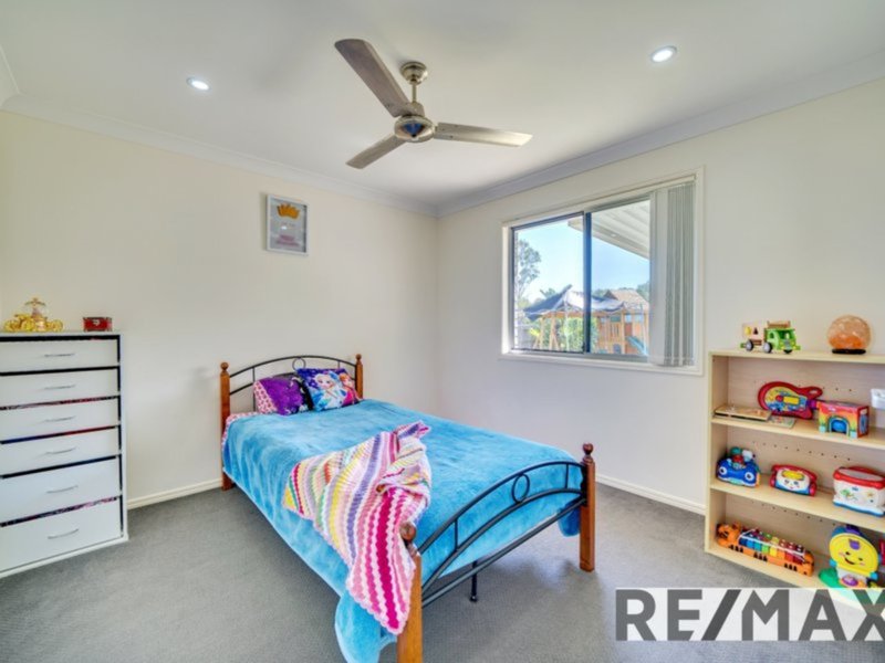 Photo - 6 Joanne Crt , Gleneagle QLD 4285 - Image 11