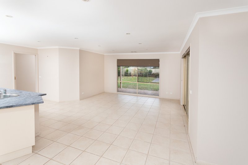 Photo - 6 Joe Ford Drive, Tatura VIC 3616 - Image 8