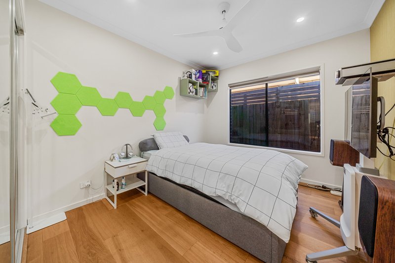 Photo - 6 Jonas Circuit, Holmview QLD 4207 - Image 13