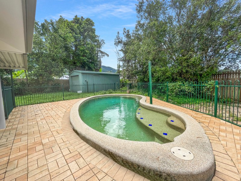 6 Jordan Close, Mooroobool QLD 4870