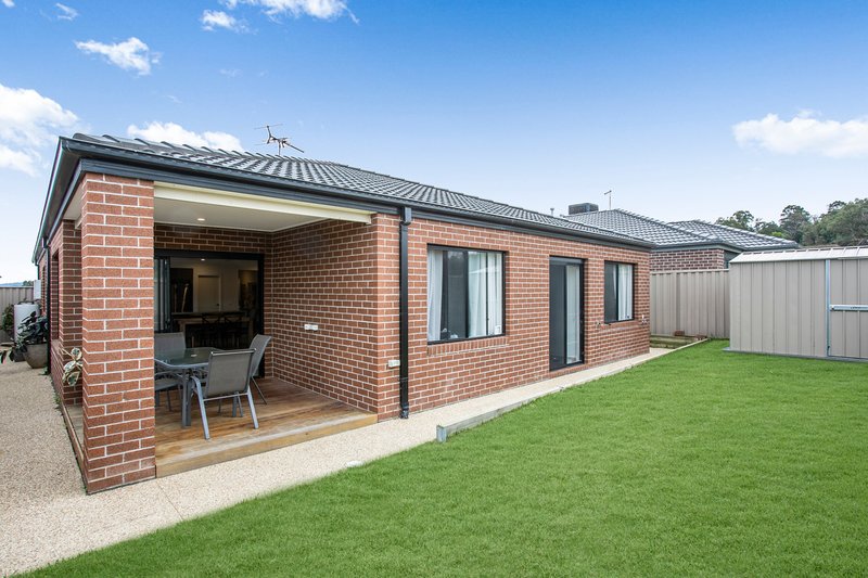 Photo - 6 Josephine Street, Pakenham VIC 3810 - Image 10