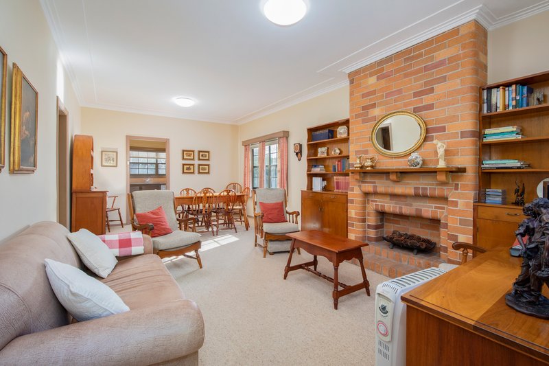 Photo - 6 Joslin Street, Kotara NSW 2289 - Image 3