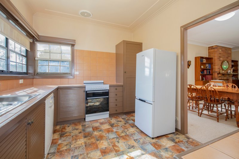 Photo - 6 Joslin Street, Kotara NSW 2289 - Image 5