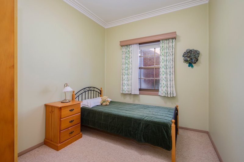 Photo - 6 Joslin Street, Kotara NSW 2289 - Image 9