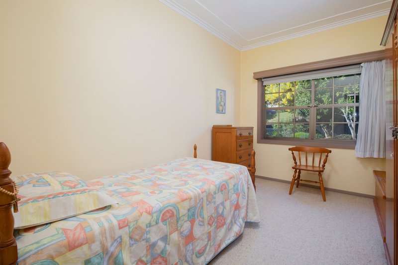 Photo - 6 Joslin Street, Kotara NSW 2289 - Image 10