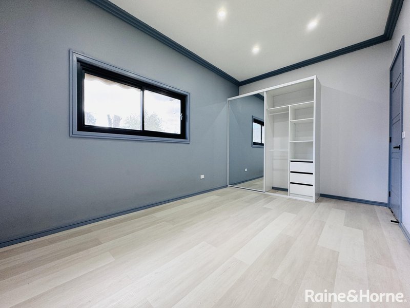 Photo - 6 Kable Road, Bradbury NSW 2560 - Image 6