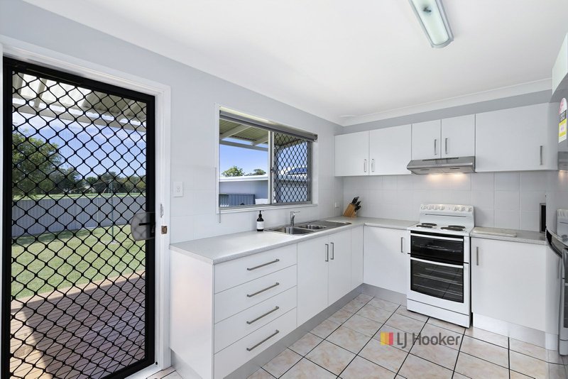 Photo - 6 Kalani Street, Budgewoi NSW 2262 - Image 4