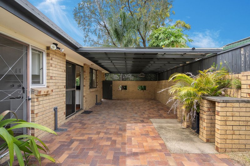 Photo - 6 Kalbarri Street, Riverhills QLD 4074 - Image 12