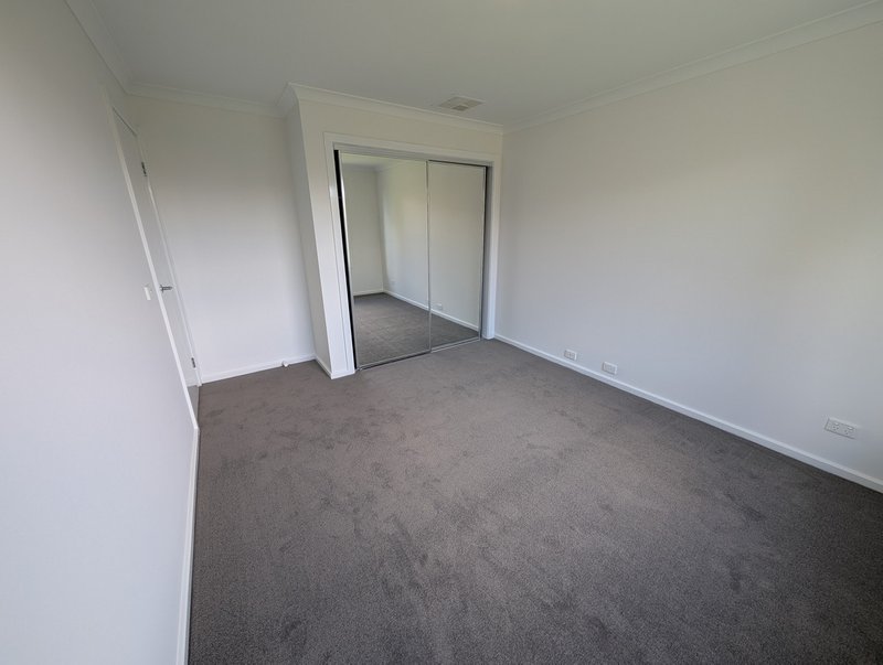 Photo - 6 Kalorama Street, Greenvale VIC 3059 - Image 15