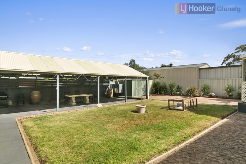 Photo - 6 Kareela Road, Reynella SA 5161 - Image 12