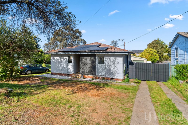 6 Karri Crescent, Karabar NSW 2620