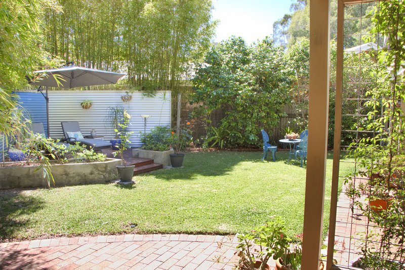 Photo - 6 Karthena Crescent, Hawks Nest NSW 2324 - Image 3