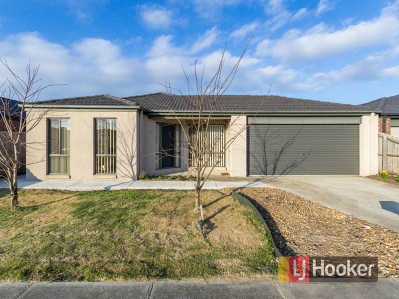 Photo - 6 Karwarren Way, Cranbourne West VIC 3977 - Image 2