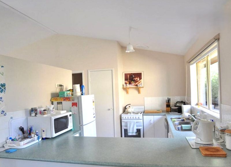 Photo - 6 Katrina Street, Inverloch VIC 3996 - Image 3